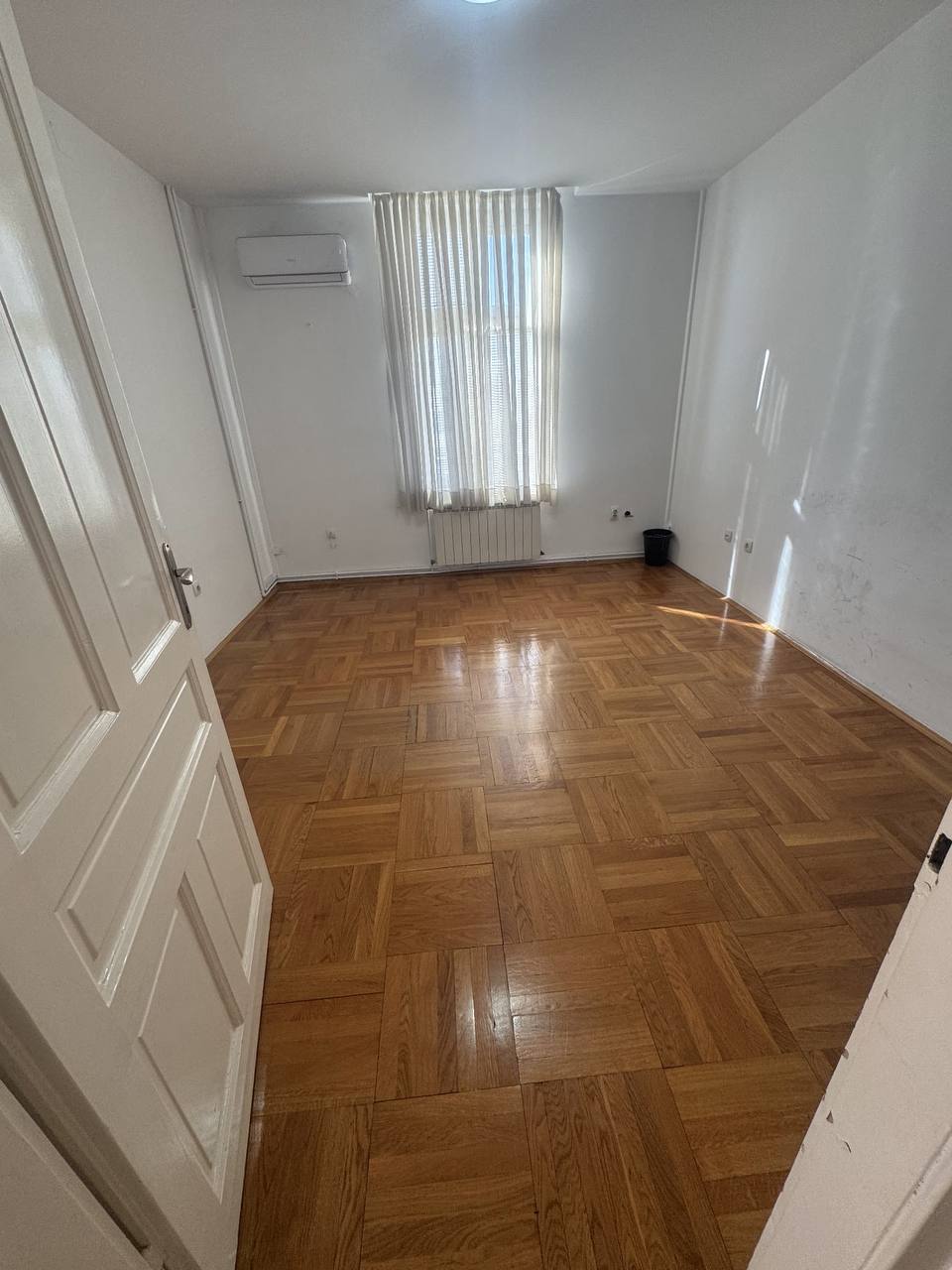 Unfurnished Two-Bedroom Apartment in Dorcol photo 4 of 8