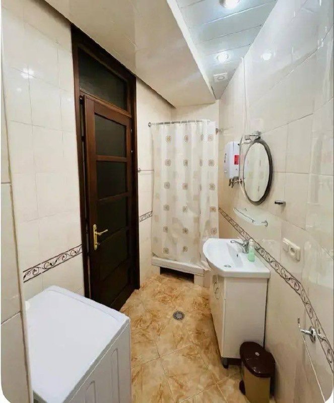Furnished One-Bedroom Apartment in Kentron photo 4 of 7