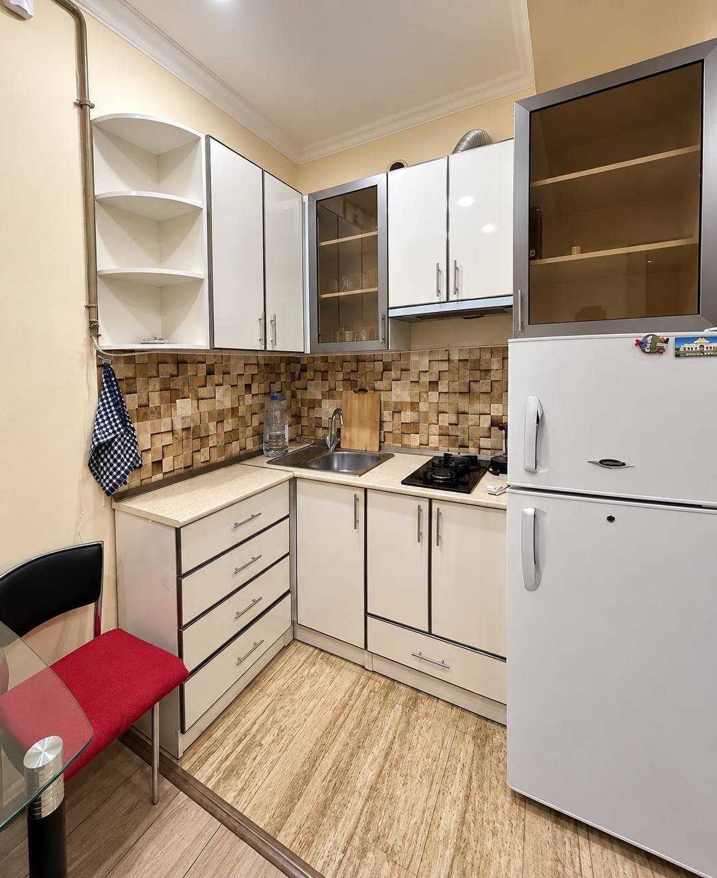 Furnished Two-Room Apartment in Arabkir photo 3 of 8