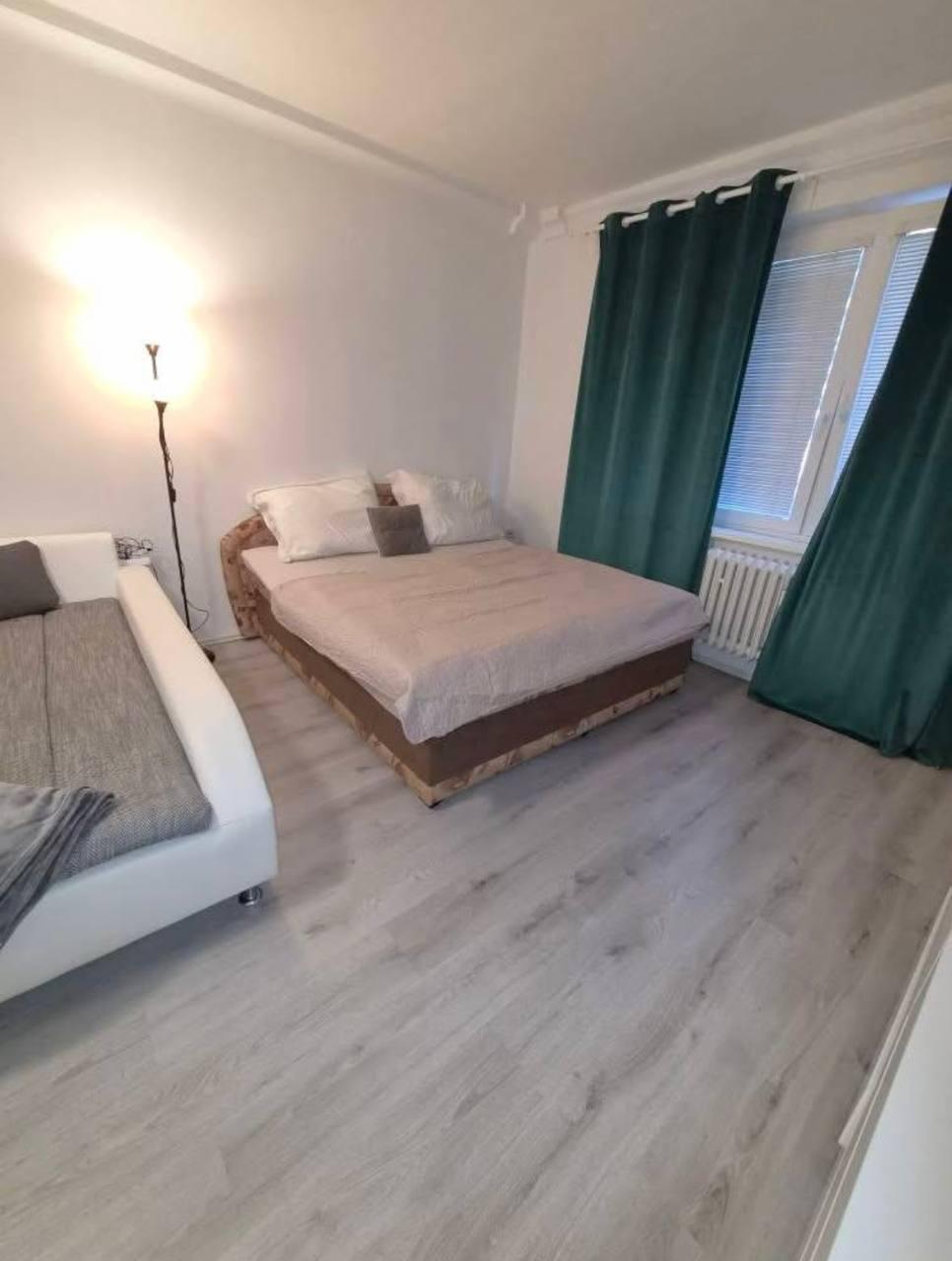 Furnished One-Room Apartment in Ostredky photo 2 of 8