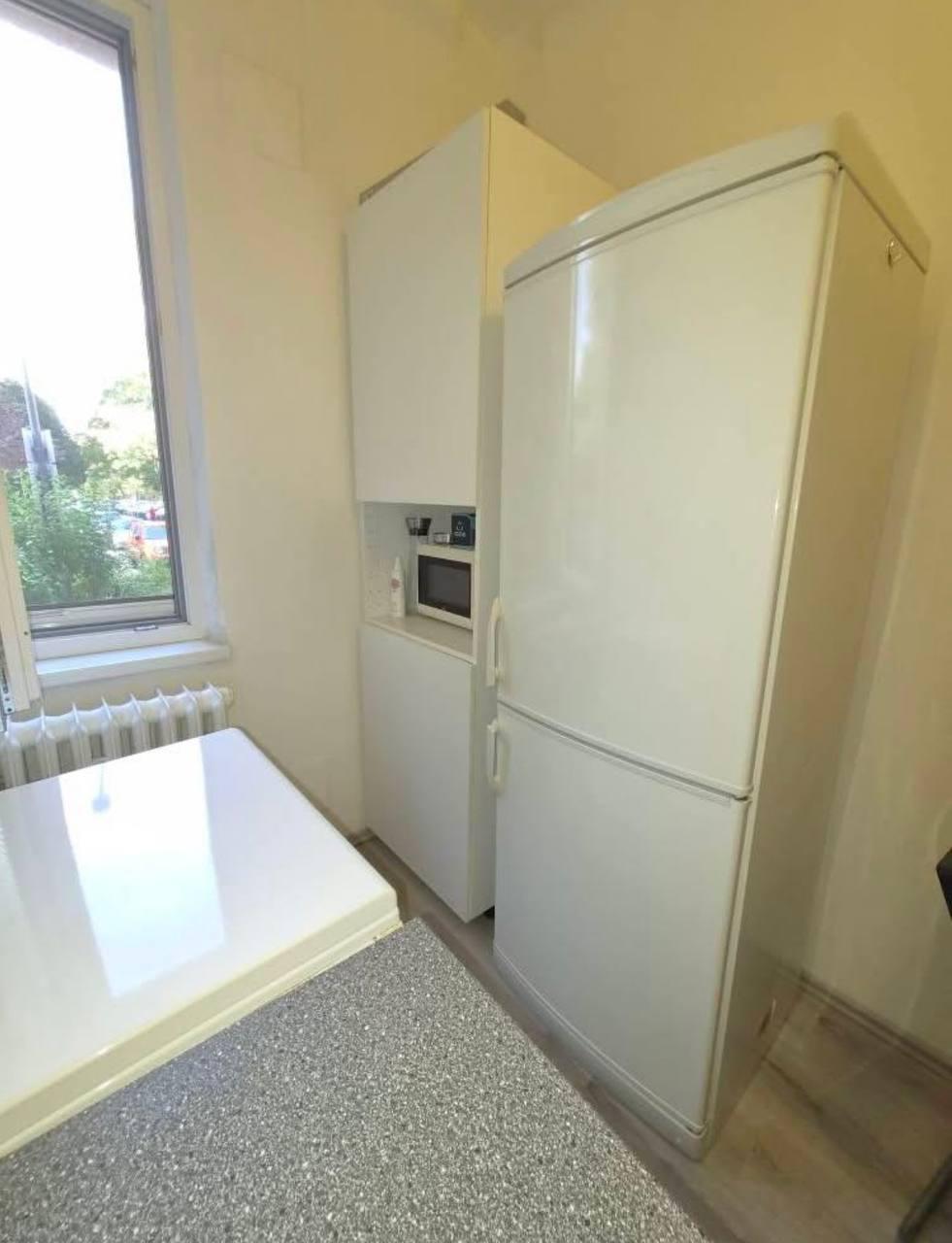 Furnished One-Room Apartment in Ostredky photo 8 of 8