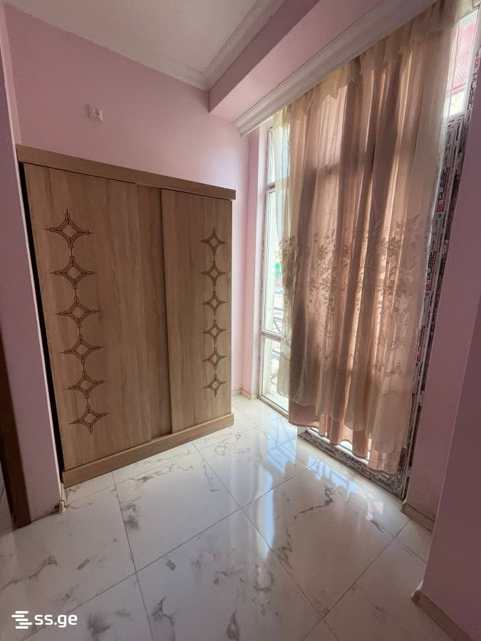 Two-Bedroom Apartment in Batumi photo 4 of 8