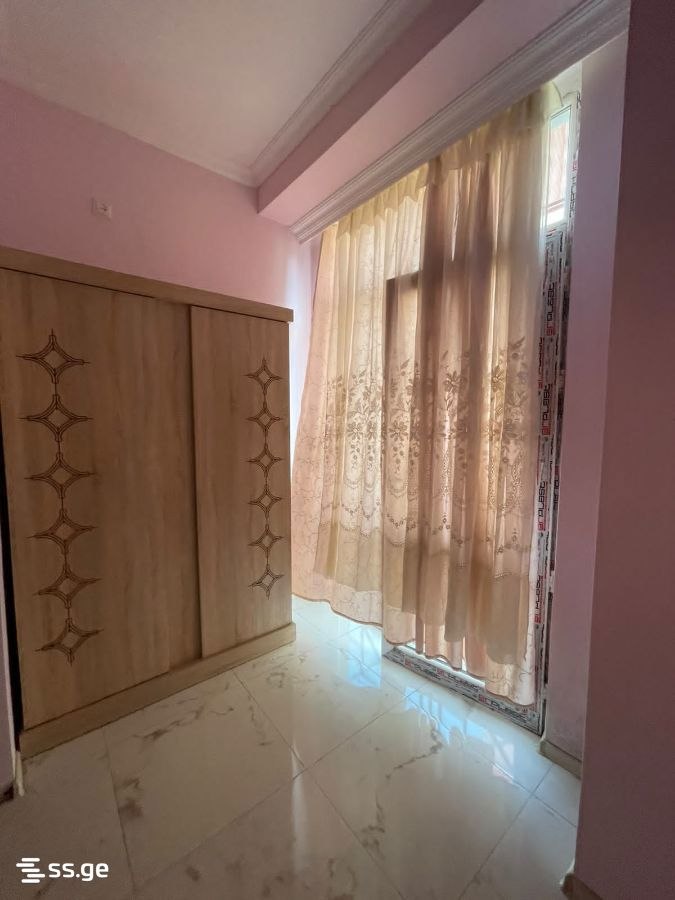 Two-Bedroom Apartment in Batumi photo 5 of 8