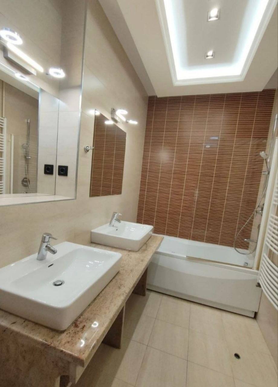 3-Bedroom Apartment in Dedinje photo 6 of 8
