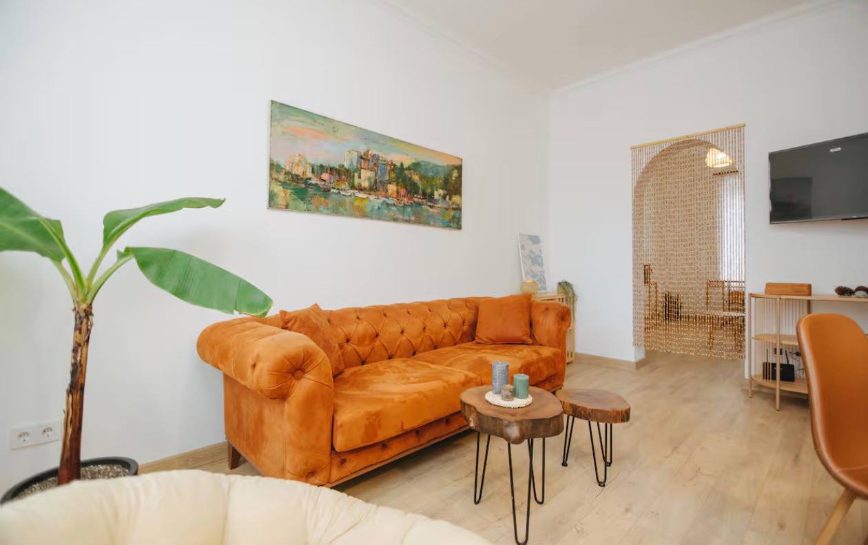 Two-Room Apartment in Batumi Old Town photo 1 of 6