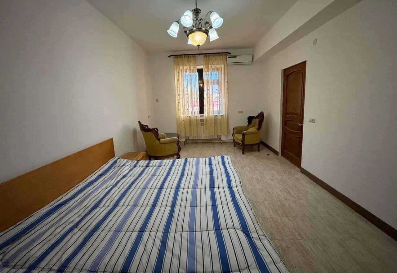 Furnished Apartment in Kentron photo 5 of 8