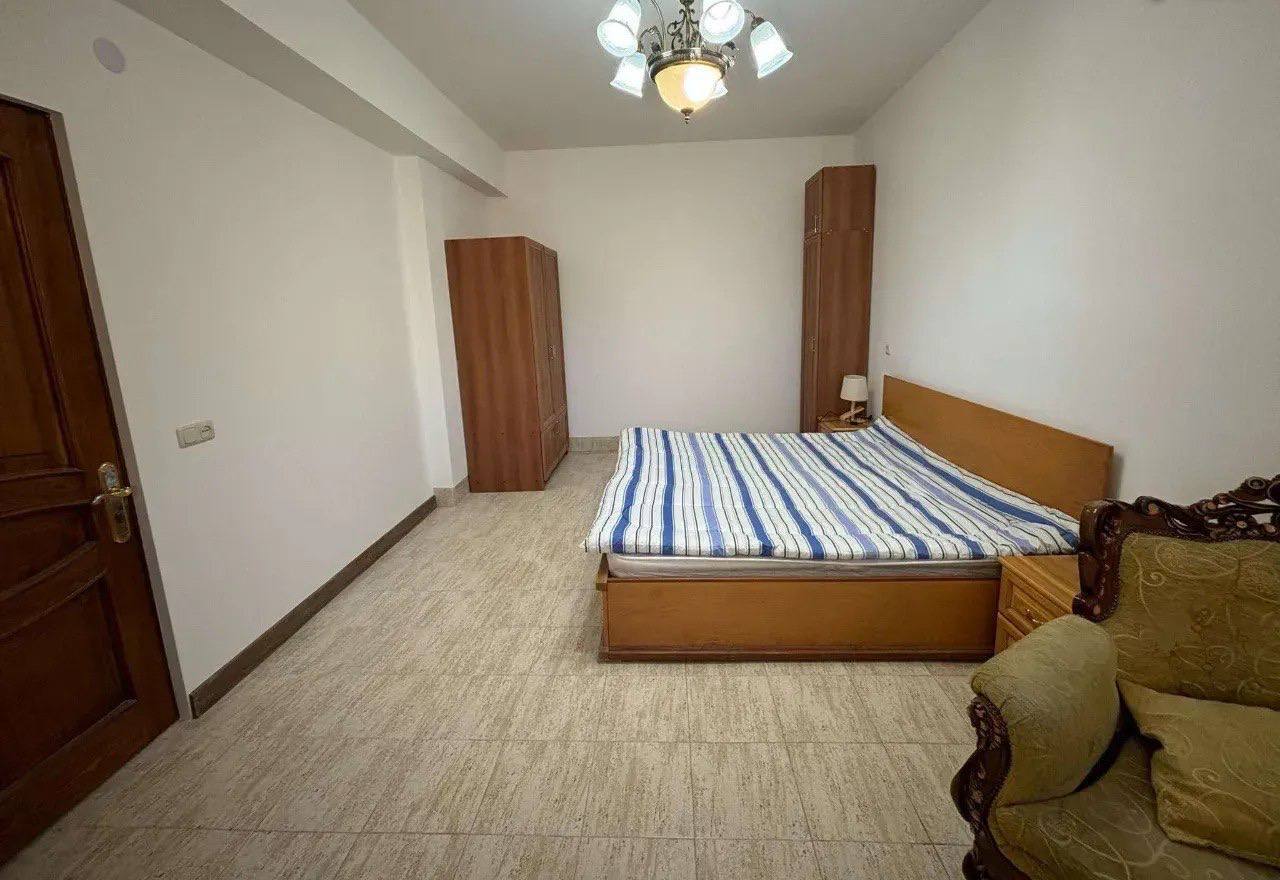Furnished Apartment in Kentron photo 7 of 8