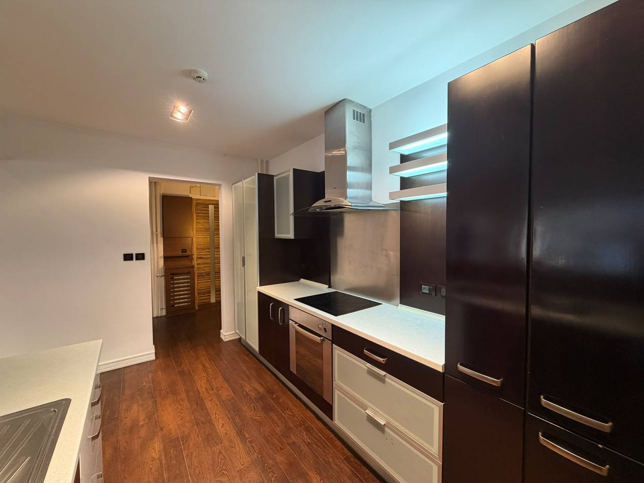 Four-Room Apartment in Vračar photo 8 of 8