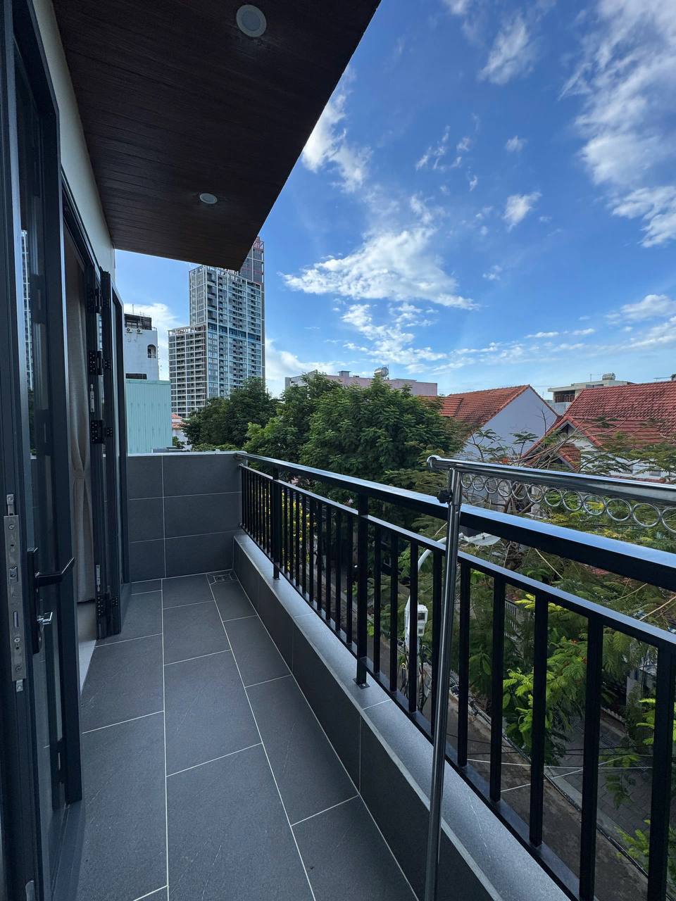 1-Bedroom Apartment Near the River in My An photo 2 of 8