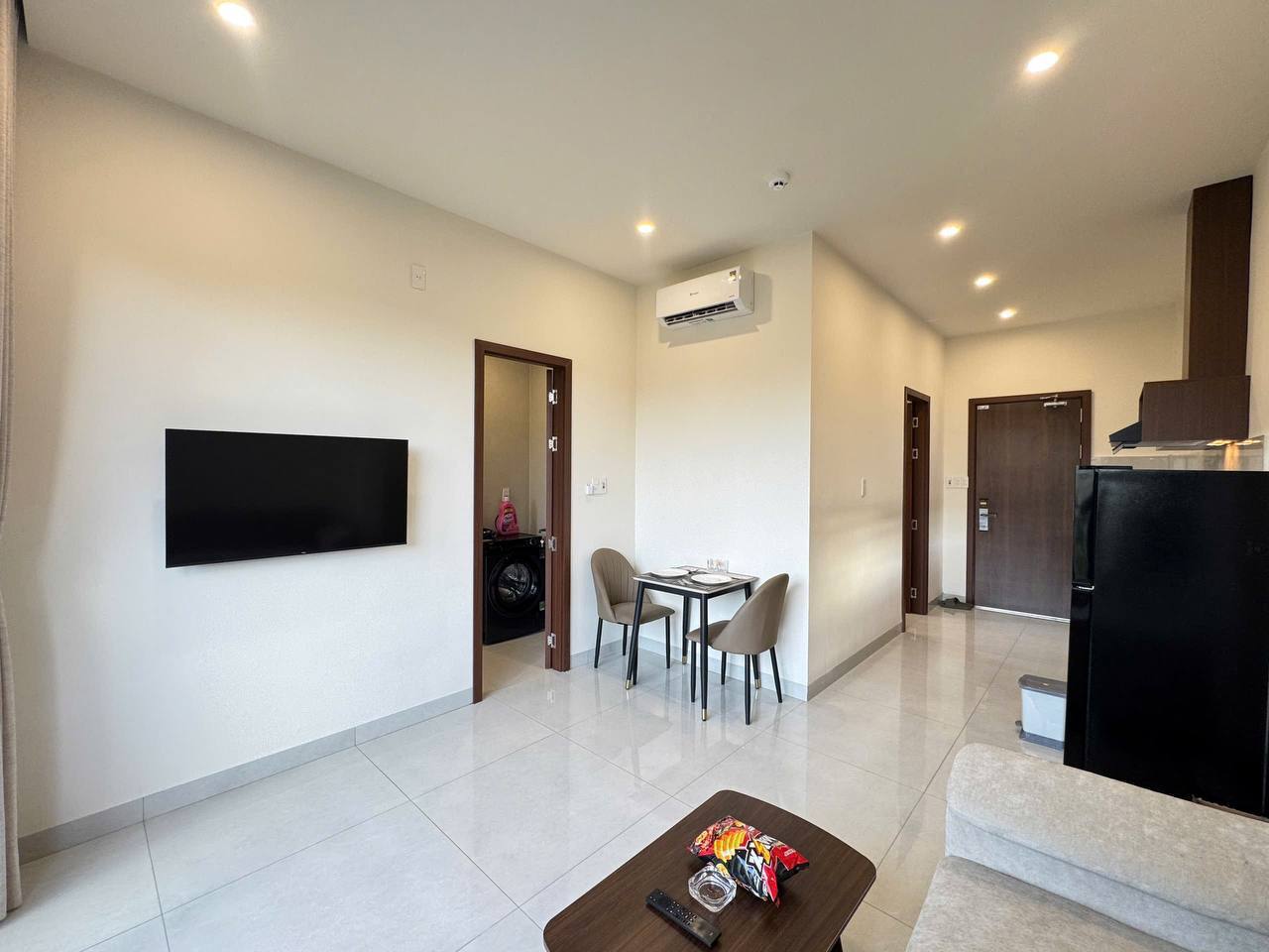1-Bedroom Apartment Near the River in My An photo 7 of 8