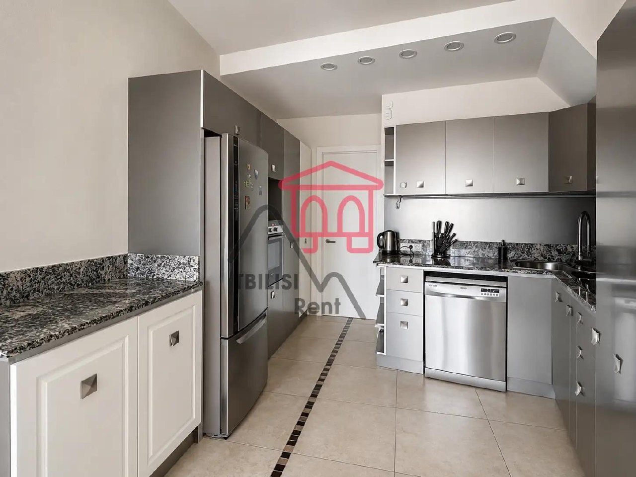 Spacious 3-Bedroom Apartment in Vake photo 3 of 8