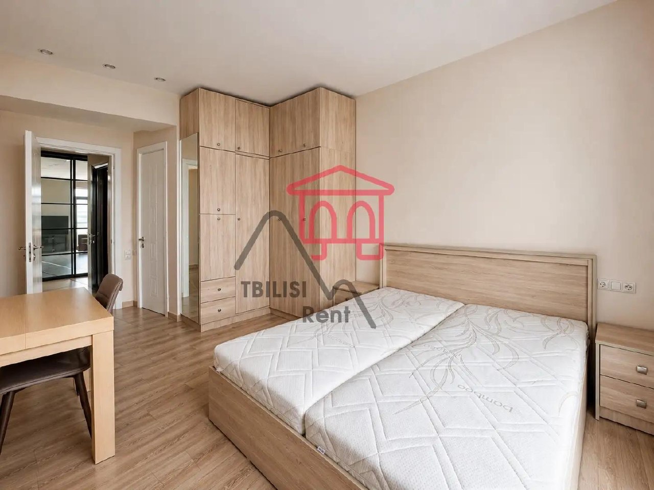 Spacious 3-Bedroom Apartment in Vake photo 5 of 8