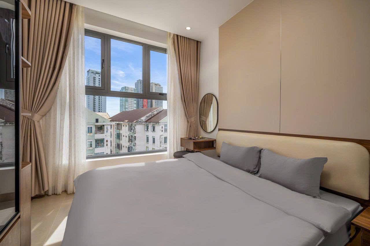 Luxury 1-Bedroom Apartment with Sea View photo 7 of 8