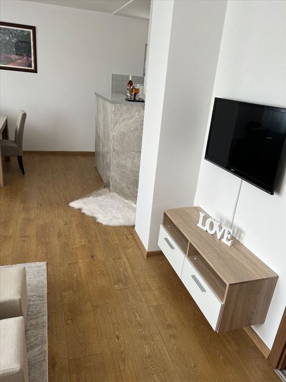 One-and-a-half-room apartment in Čukarica photo 1 of 6