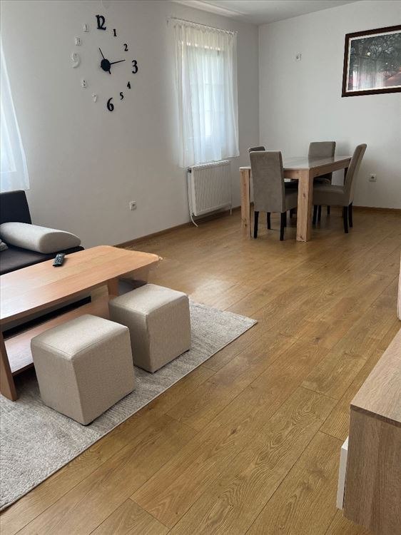 One-and-a-half-room apartment in Čukarica photo 2 of 6