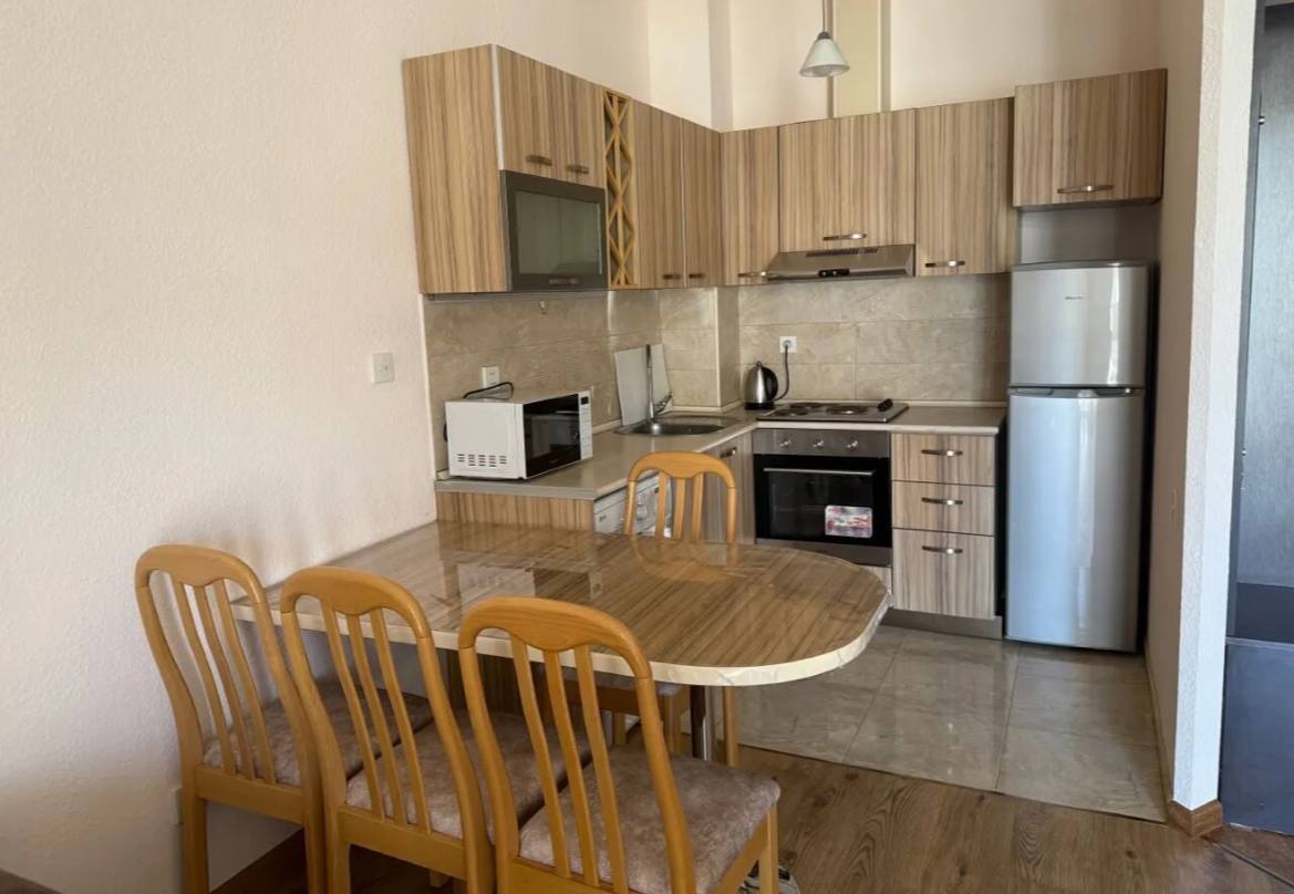 Furnished 2-Room Apartment in Kentron photo 2 of 8