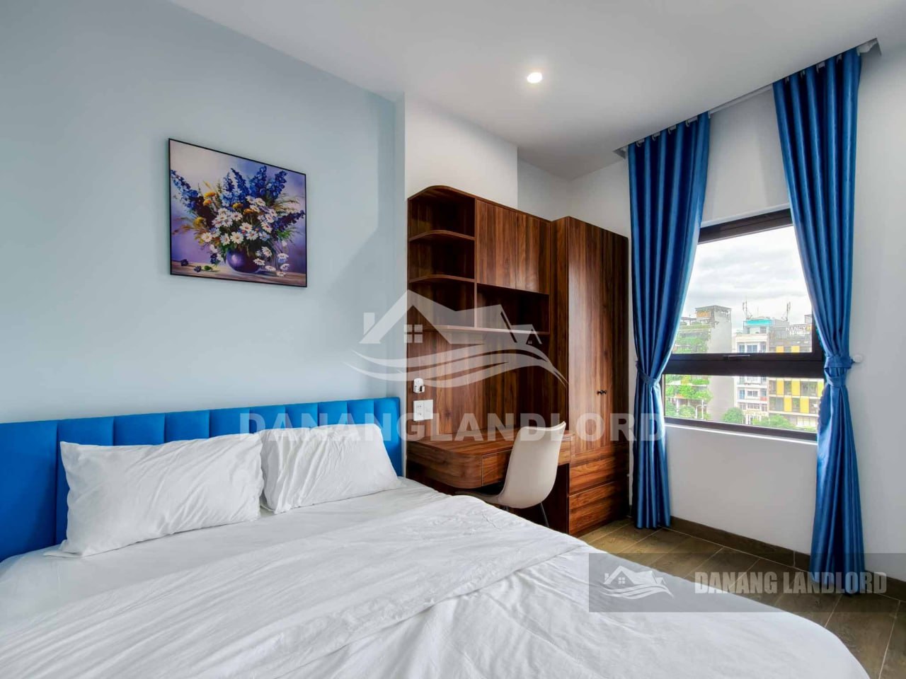 1-Bedroom Apartment in Khue My Dong photo 2 of 8