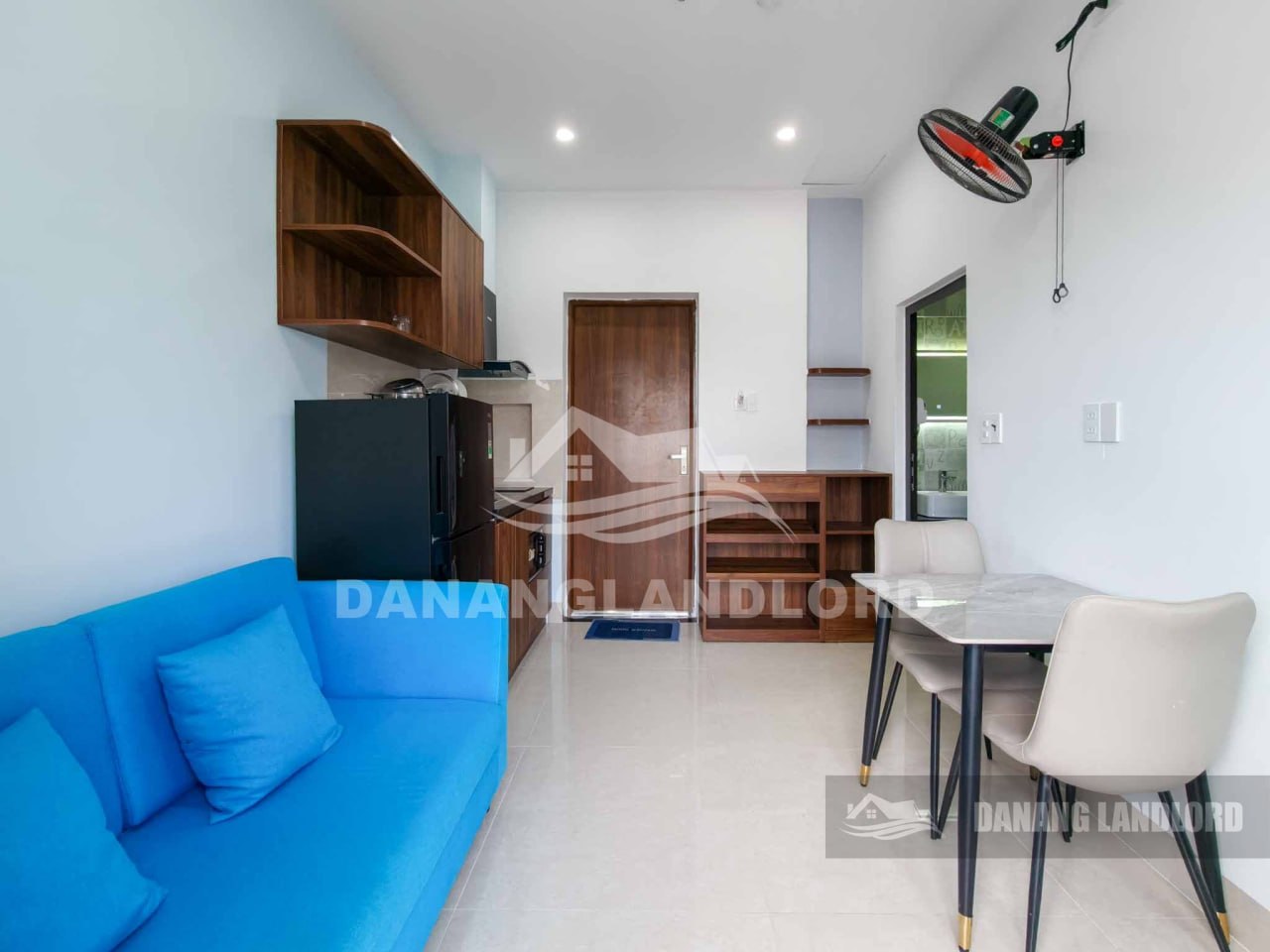 1-Bedroom Apartment in Khue My Dong photo 5 of 8