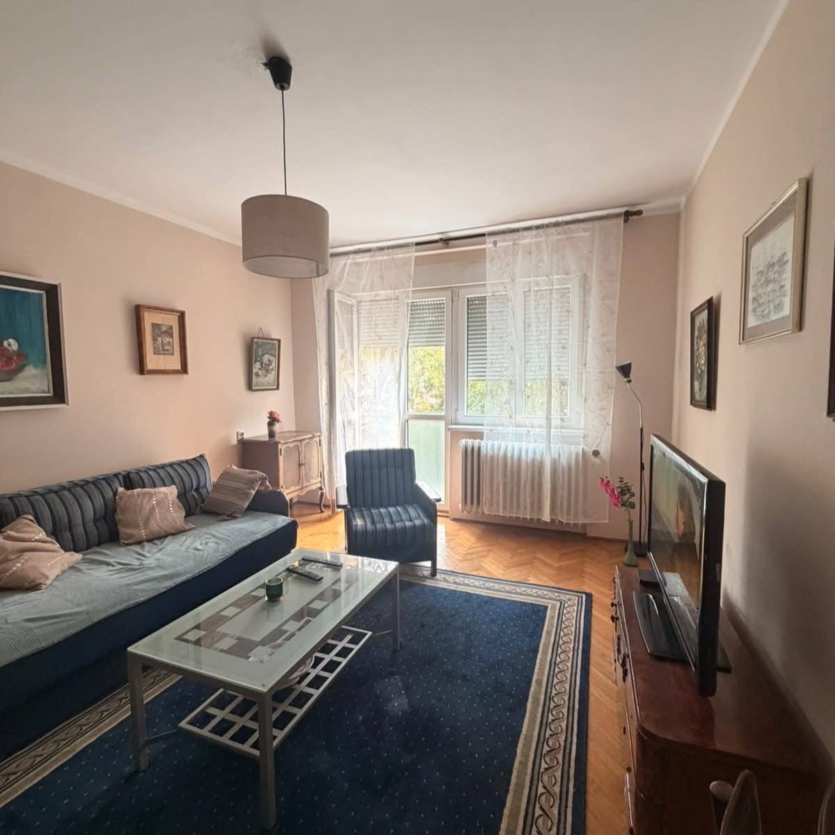 One-Bedroom Apartment on Krunska Street photo 1 of 5