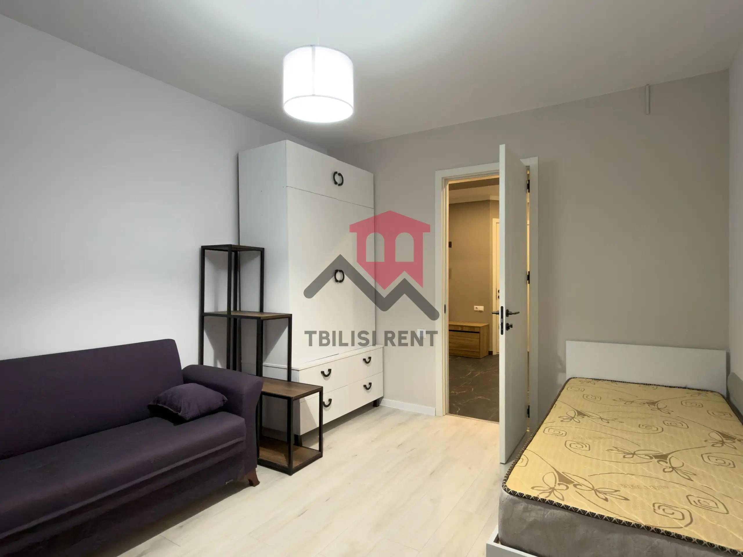 Spacious 3-Bedroom Apartment in Saburtalo photo 7 of 8