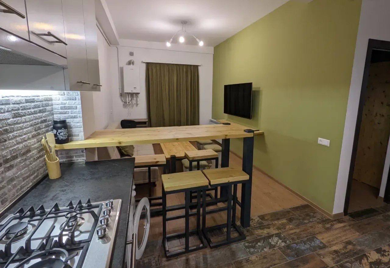 Cozy 2-Room Apartment in Davtashen photo 2 of 8