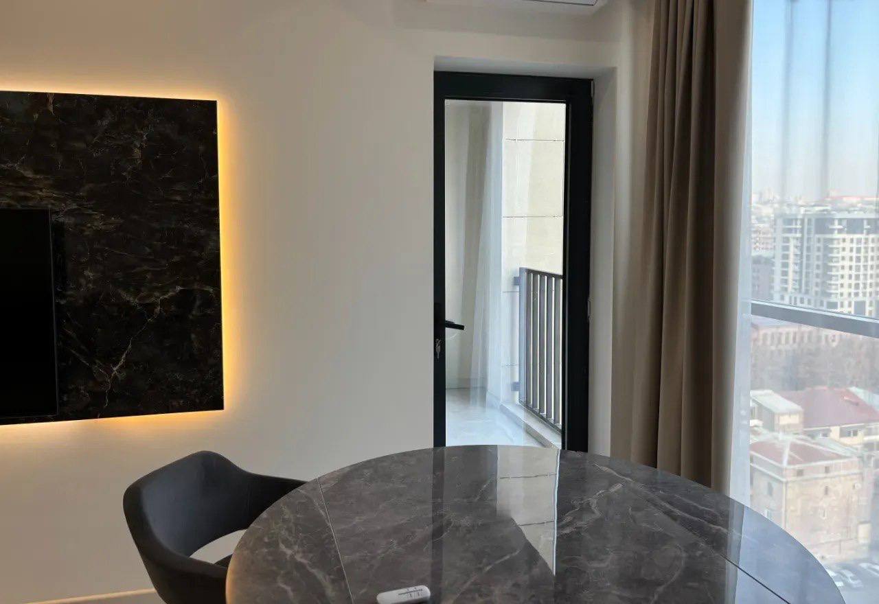 Furnished 2-Room Apartment in Arabkir photo 4 of 8