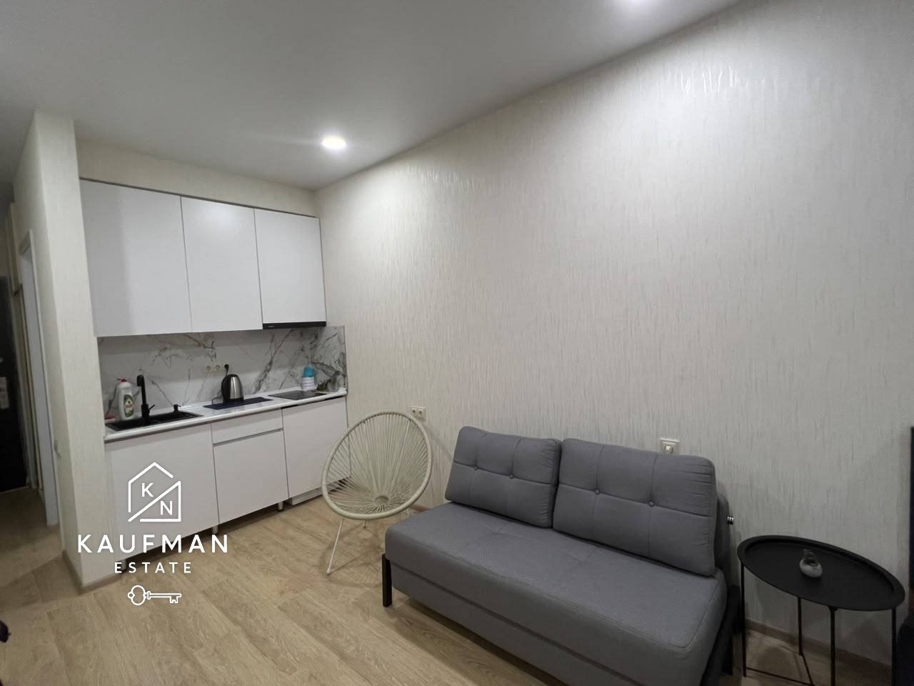 Studio in Guru Residence photo 1 of 6