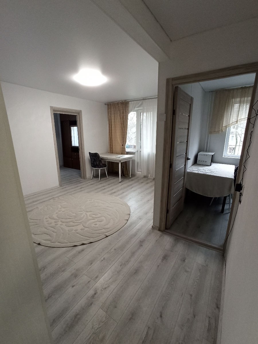2-комнатная квартира в Ботанике photo 1 of 8