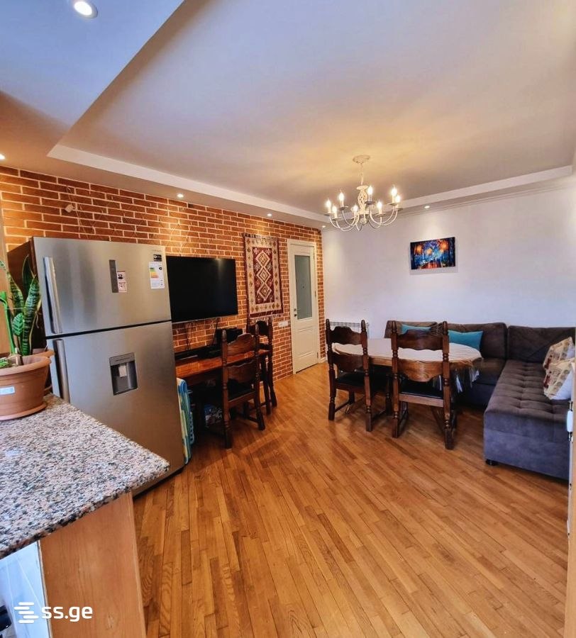 Two-Bedroom Apartment in Batumi photo 5 of 8