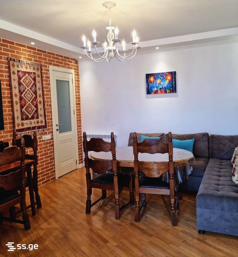 Two-Bedroom Apartment in Batumi photo 7 of 8