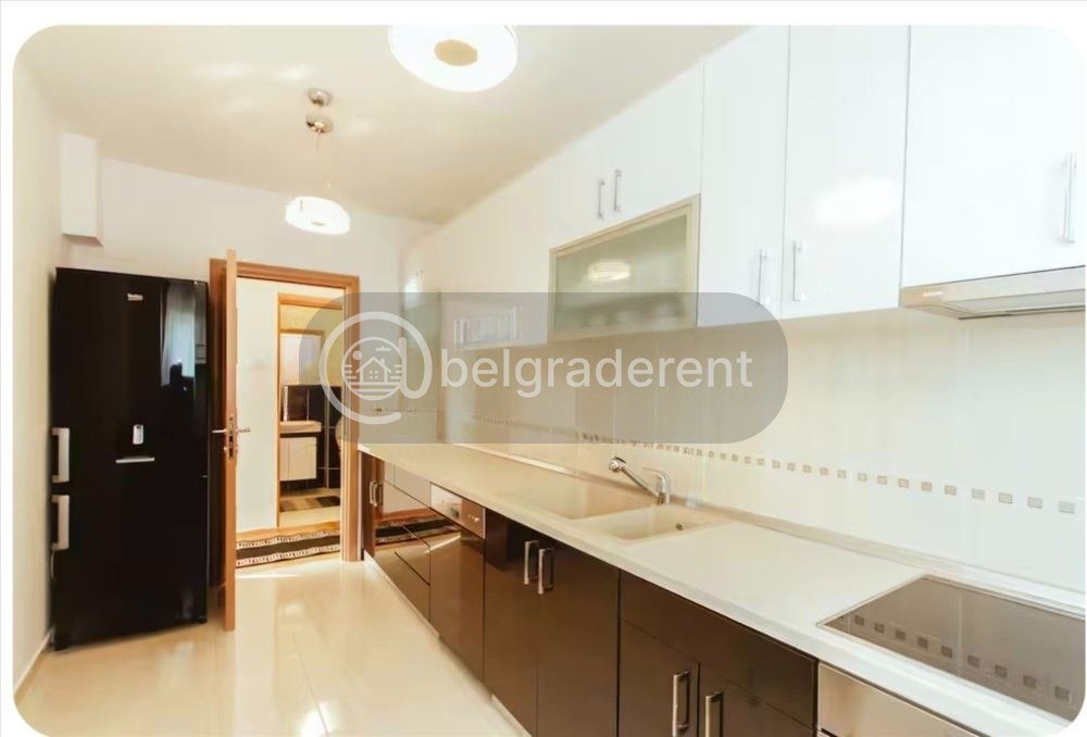 2.5-Room Apartment in Stari Grad photo 7 of 8