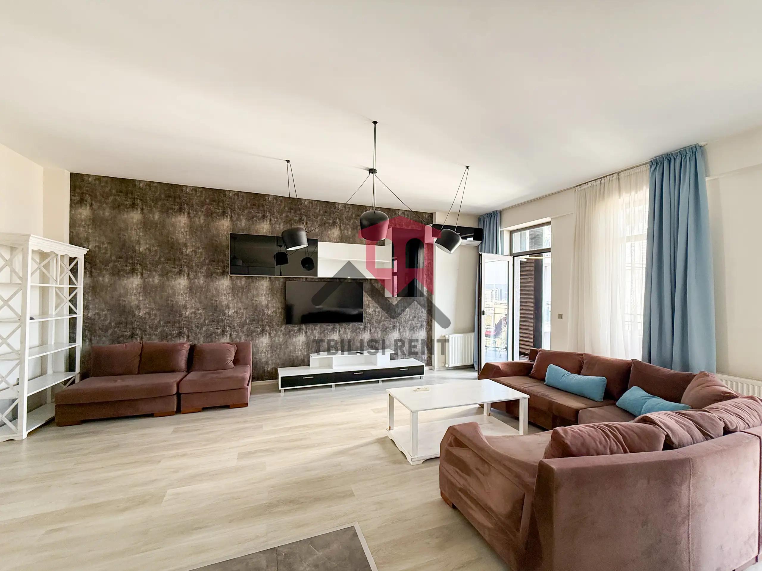 Spacious 3-Bedroom Apartment in Green Budapest, Saburtalo photo 2 of 8