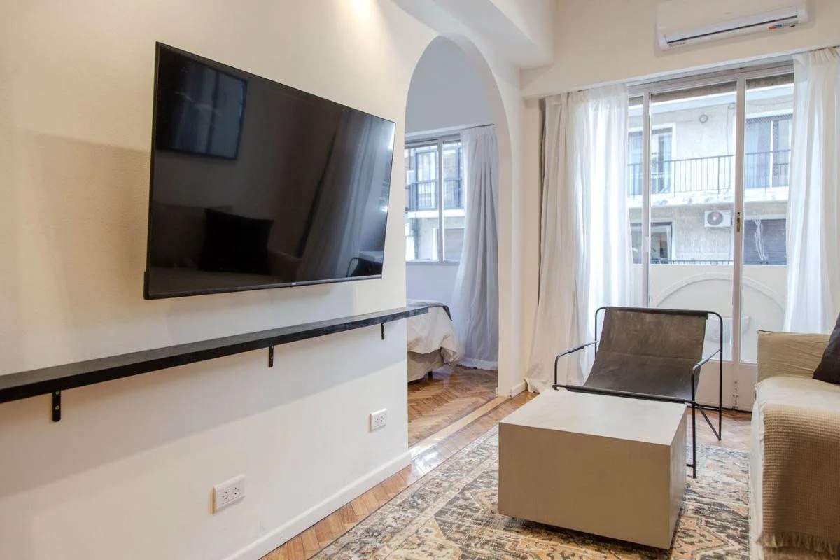 Furnished One-Bedroom Apartment in Recoleta photo 6 of 8