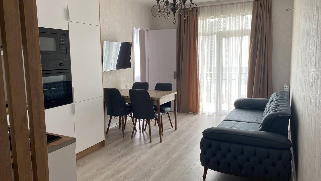 1-Bedroom Apartment on Abashidze Street photo 2 of 7