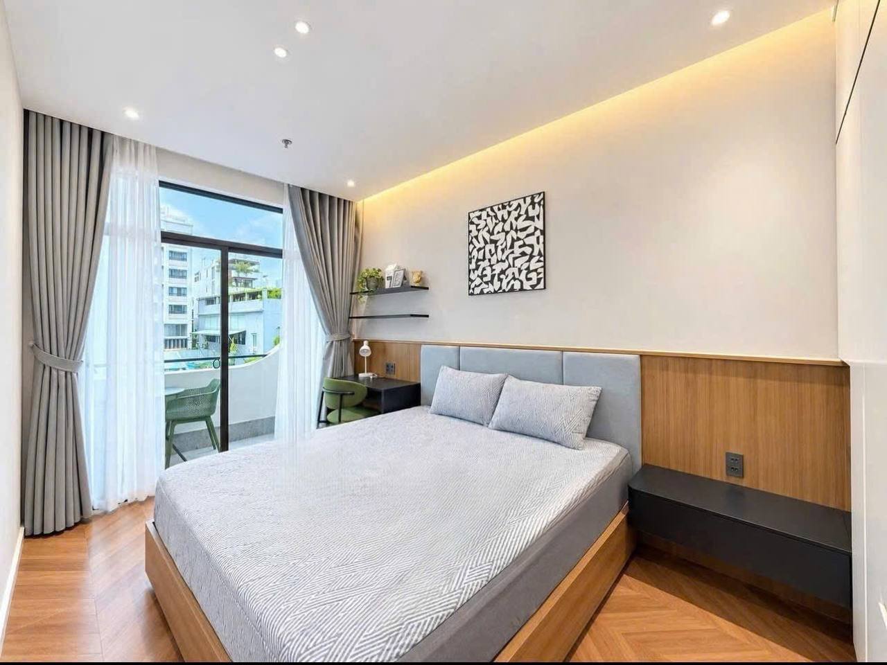 Brand-New 2-Bedroom Apartment Near My An Beach photo 3 of 8
