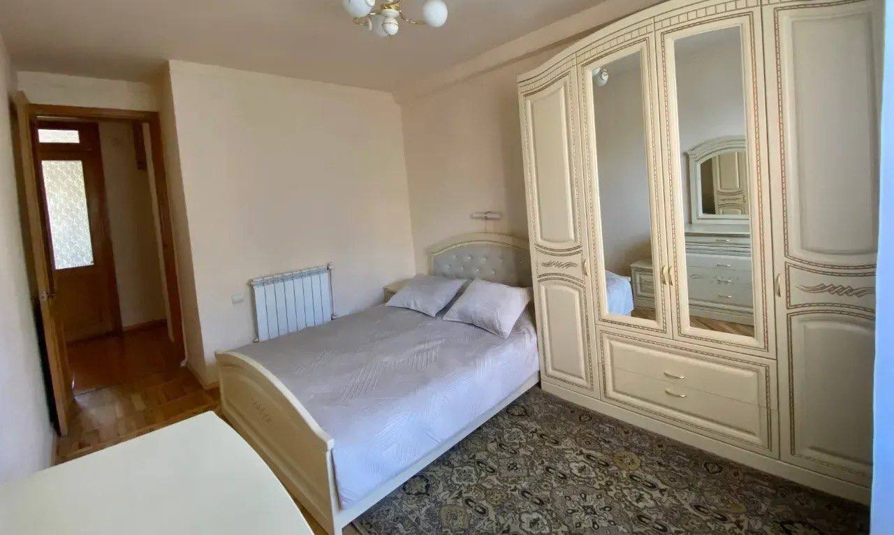Furnished 3-Room Apartment in Kentron photo 7 of 8