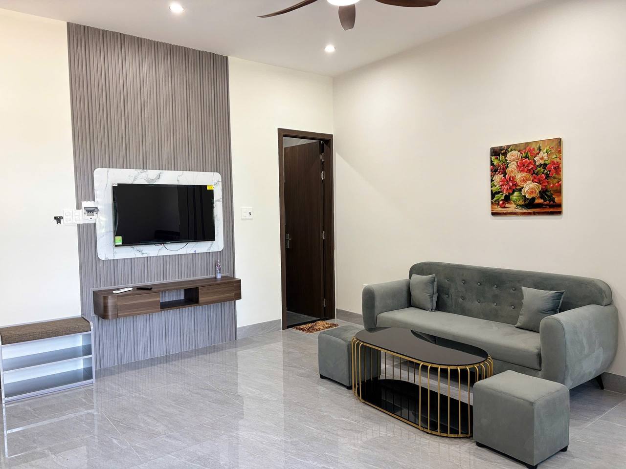 1-Bedroom Apartment for Rent in Son Tra photo 1 of 8