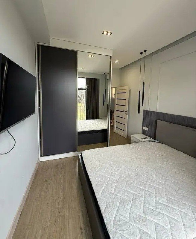 Furnished 2-Bedroom Apartment in Kentron photo 4 of 8