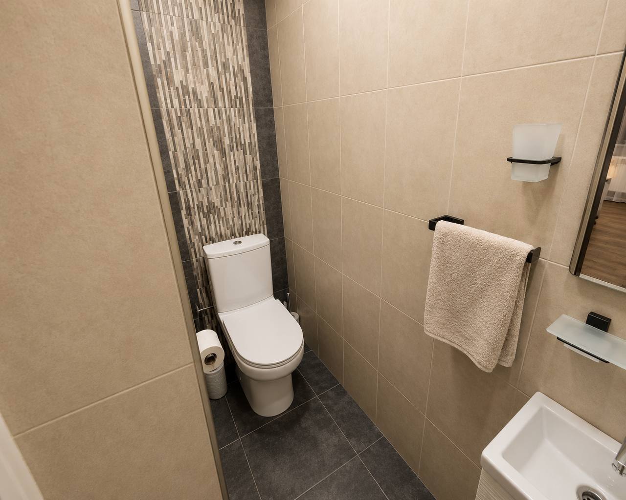 Furnished 2-Room Apartment in Kentron photo 7 of 7