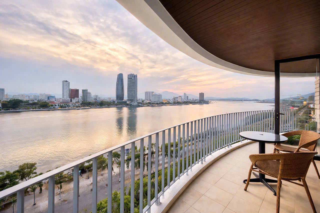 1-Bedroom River-View Apartment in Son Tra photo 2 of 8