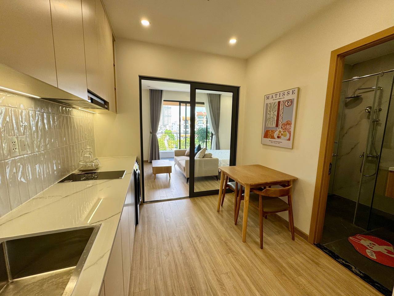 Brand-New Luxury Studio at Sun Cosmo Residence photo 7 of 8