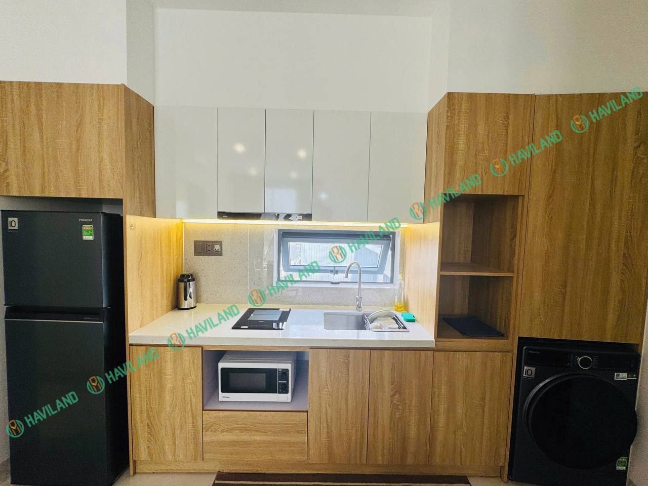 1-Bedroom Apartment with Private Washer-Dryer photo 8 of 8