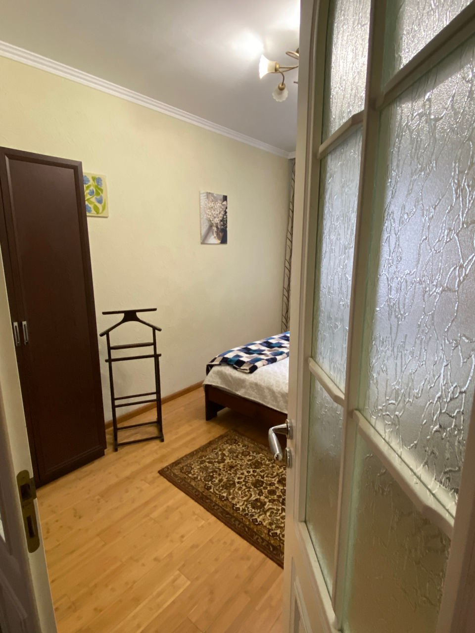 Two-Room Apartment in Central Chisinau photo 6 of 8