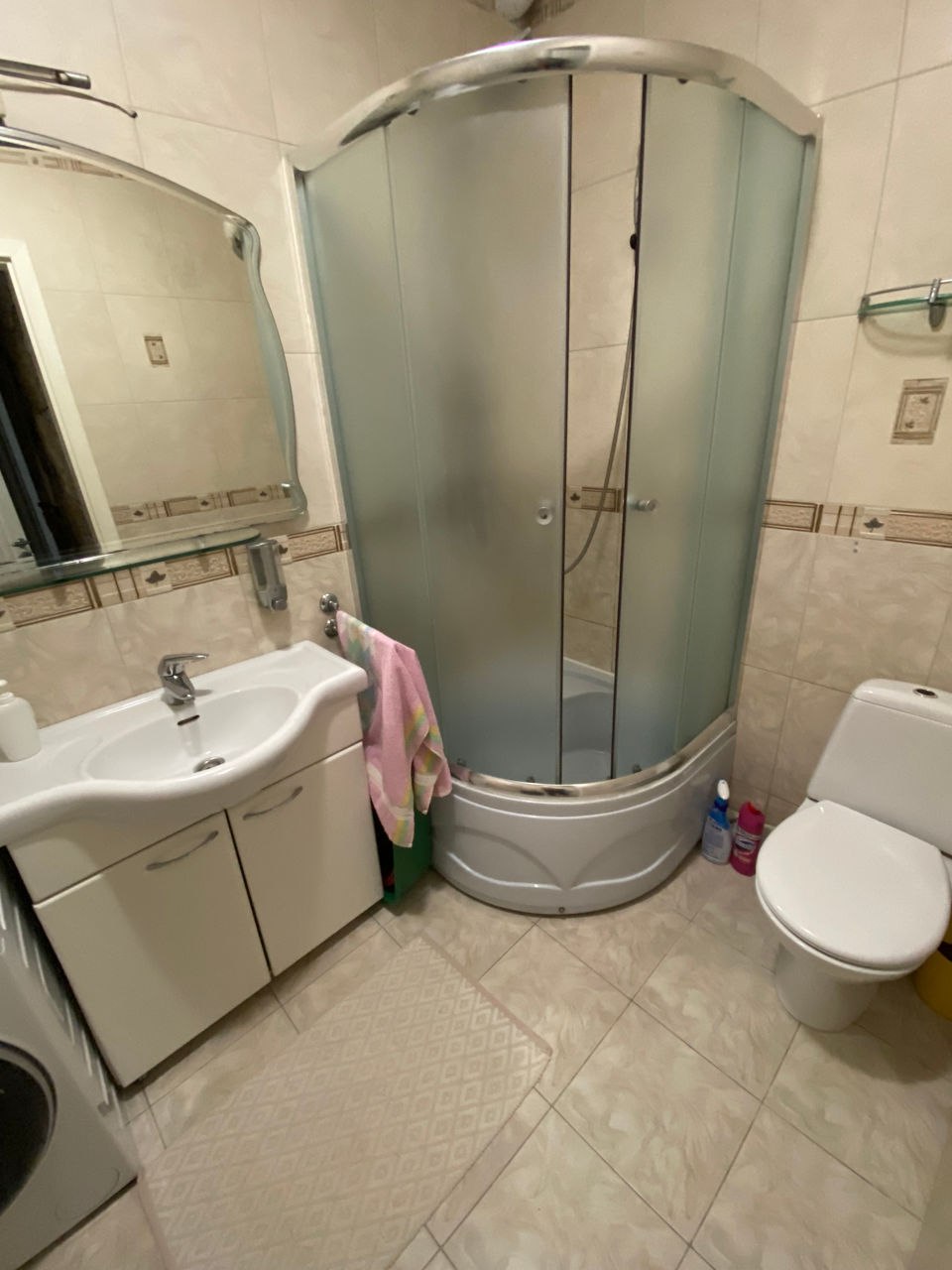 Two-Room Apartment in Central Chisinau photo 8 of 8