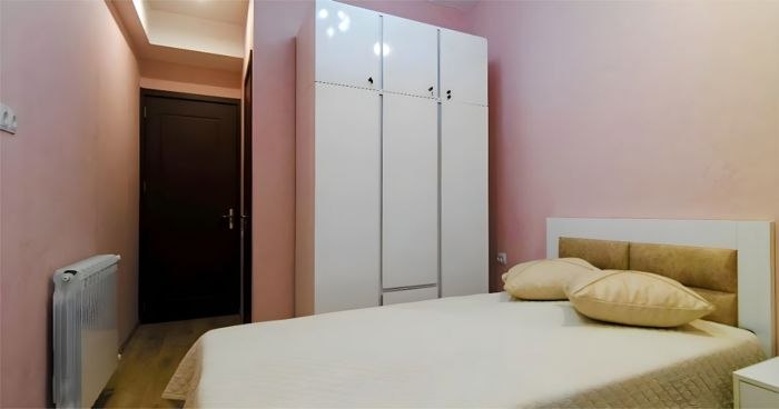 Furnished Two-Bedroom Apartment Near Vazha-Pshavela Metro photo 1 of 8