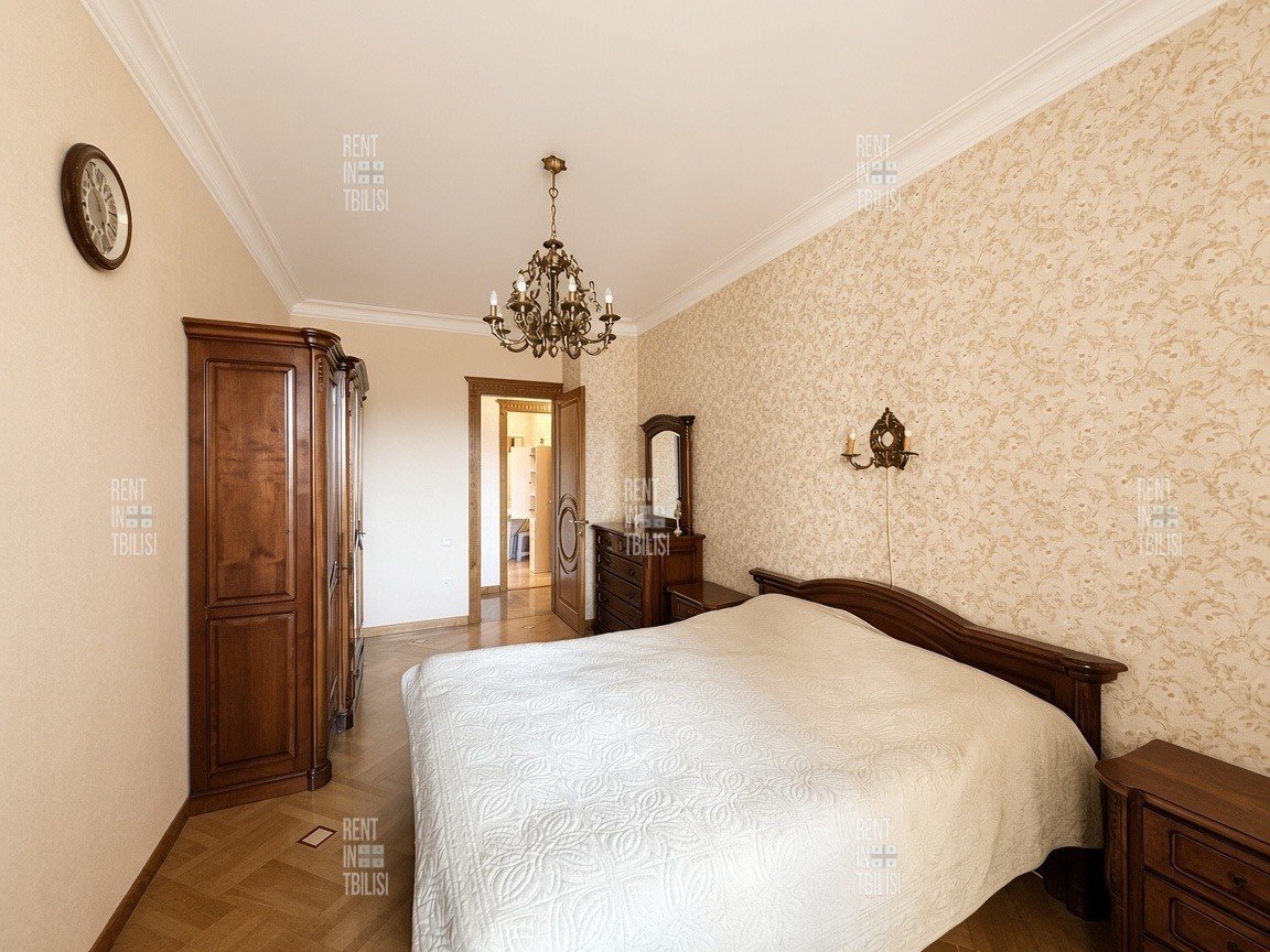 2-Bedroom Apartment in Saburtalo photo 2 of 8