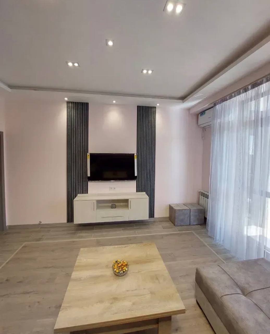 Furnished 2-Room Apartment in Kentron photo 2 of 8