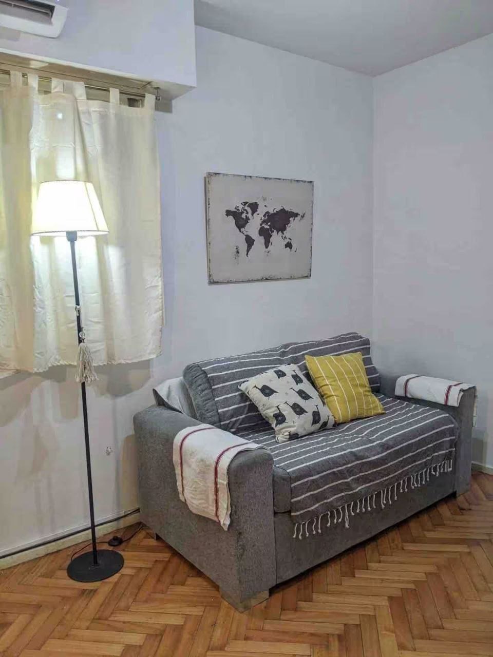 Two-room apartment with balcony in Villa del Parque photo 1 of 8