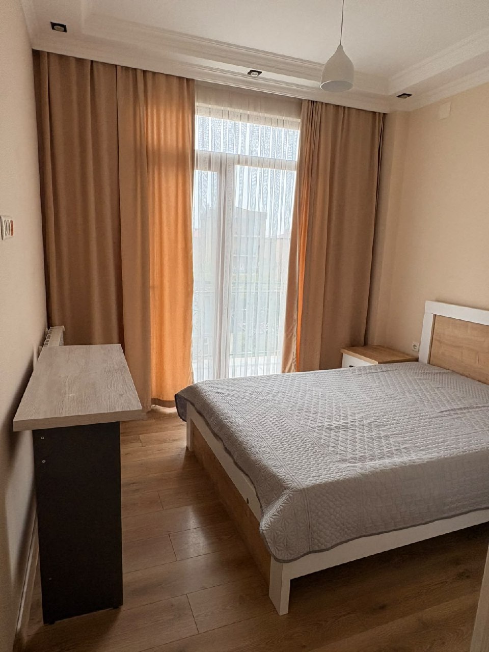 Renovated 2-Bedroom Apartment in Batumi photo 4 of 8