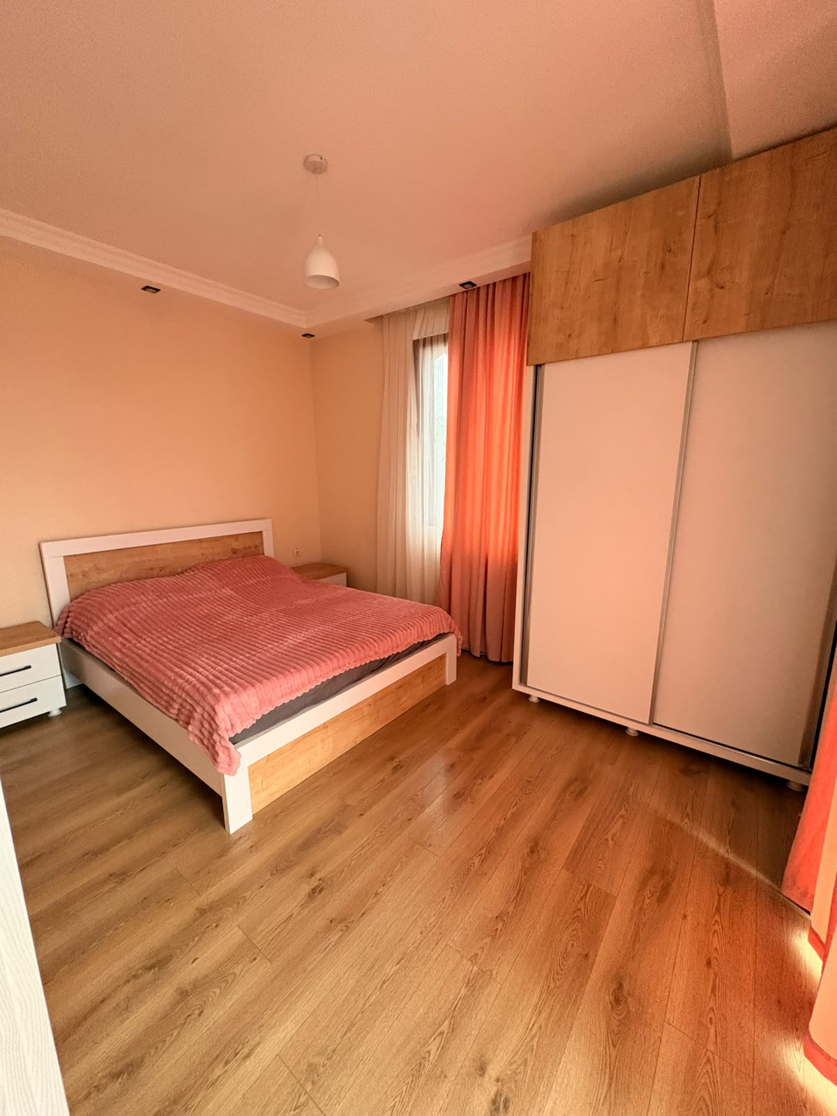 Renovated 2-Bedroom Apartment in Batumi photo 6 of 8